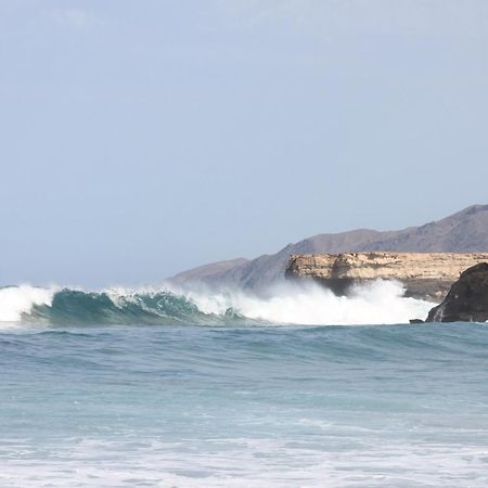 Хостел Wellenkind Surfschool Ла-Паред Екстер'єр фото